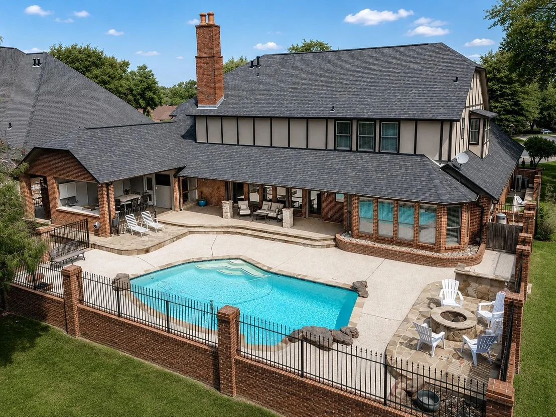 Photo of 6500 Hollytree Circle