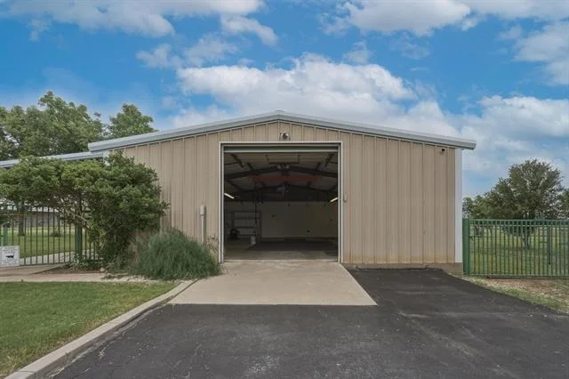 Photo of 165 Sanford Lane