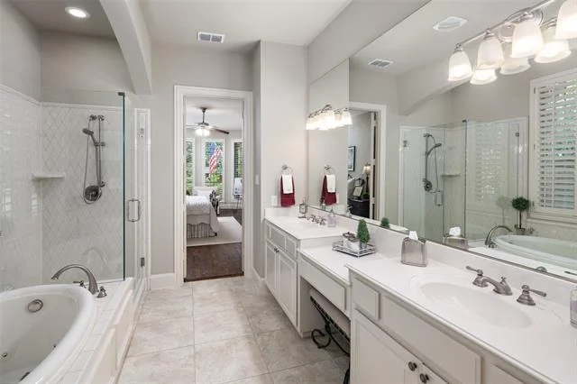 Photo of 901 Crestmoor Drive