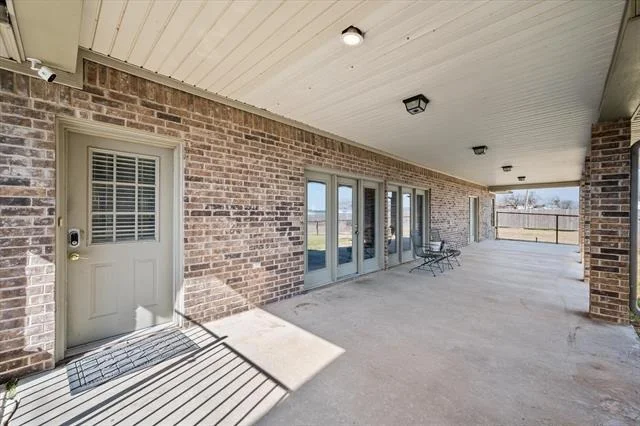 Photo of 1141 Lake Halbert Road