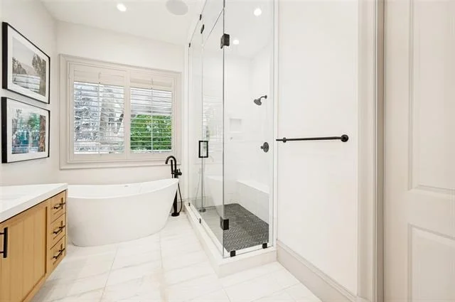 Photo of 5638 Greenbrier Drive