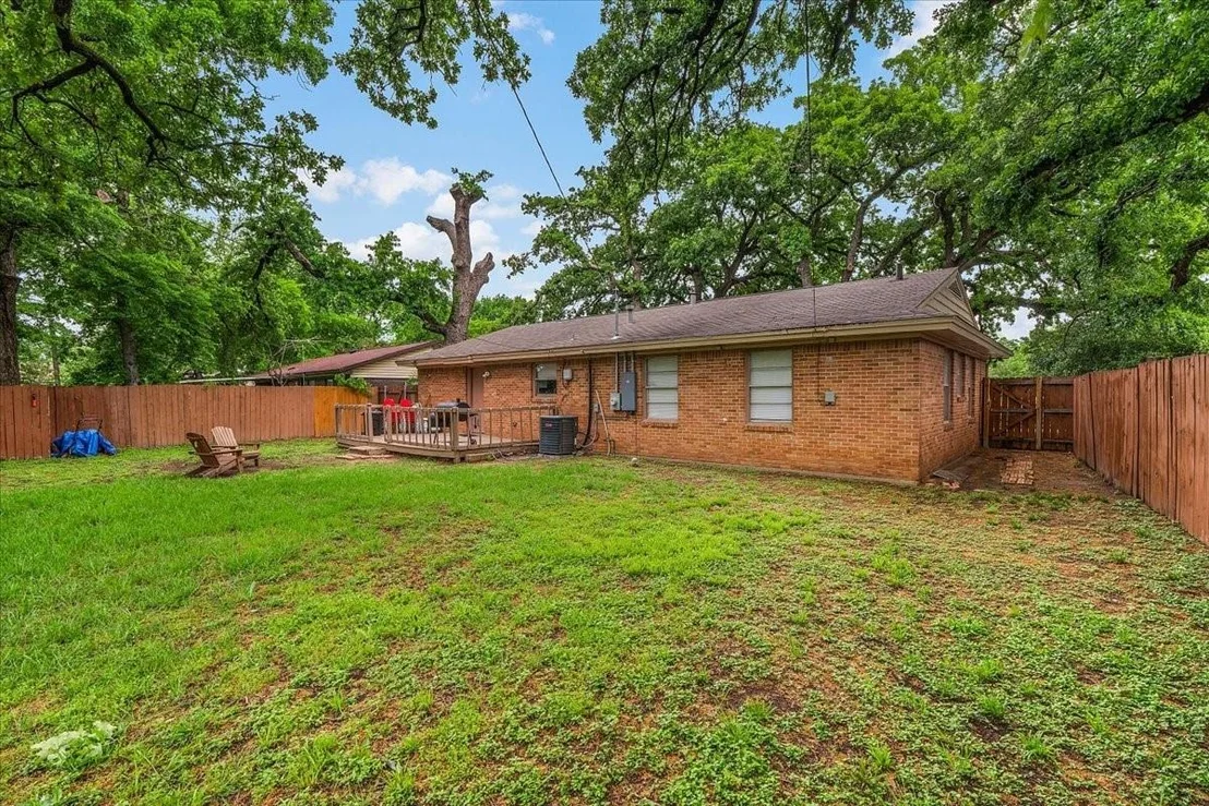 Photo of 2244 Cambridge Drive