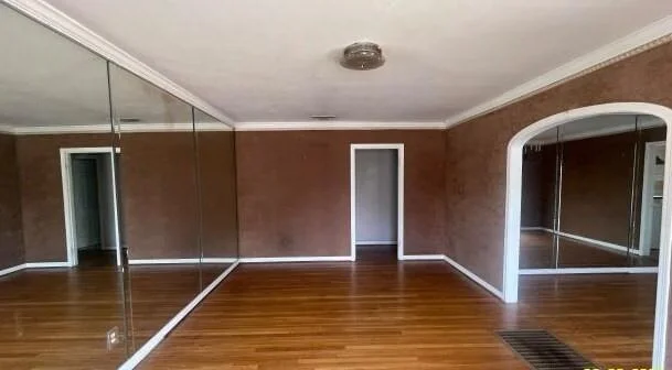 Photo of 2332 Glencrest Drive