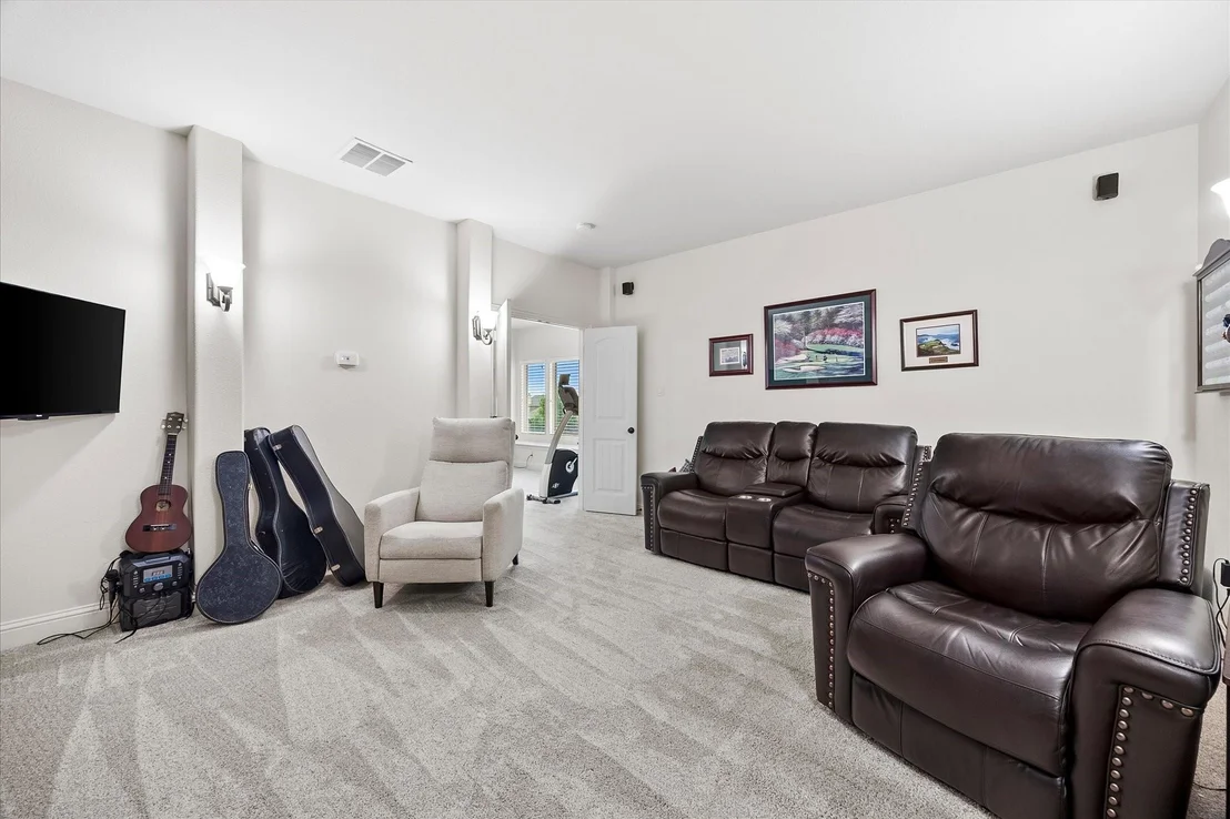 Photo of 1056 Knoxbridge Road