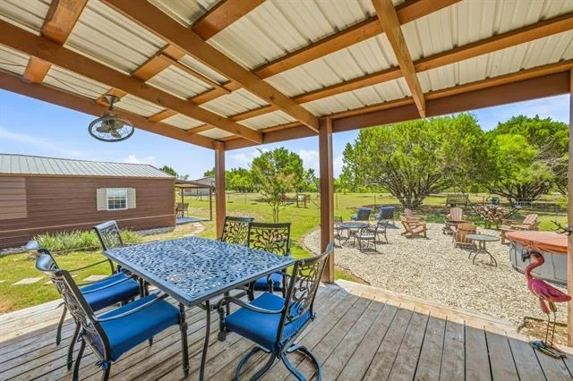 Photo of 1271 Private 2120 Road