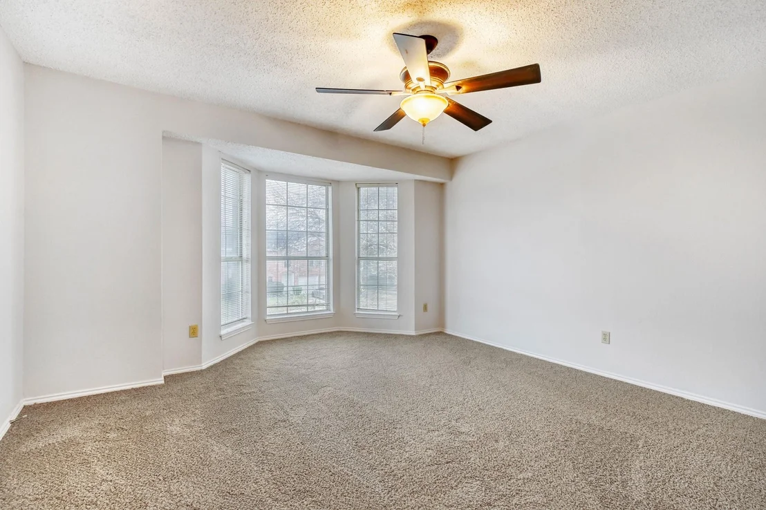 Photo of 2112 Meadowview Drive