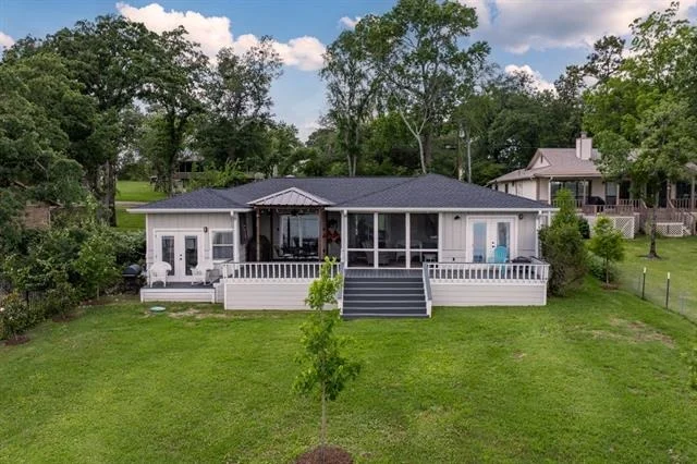 Photo of 138 Pin Oak Drive