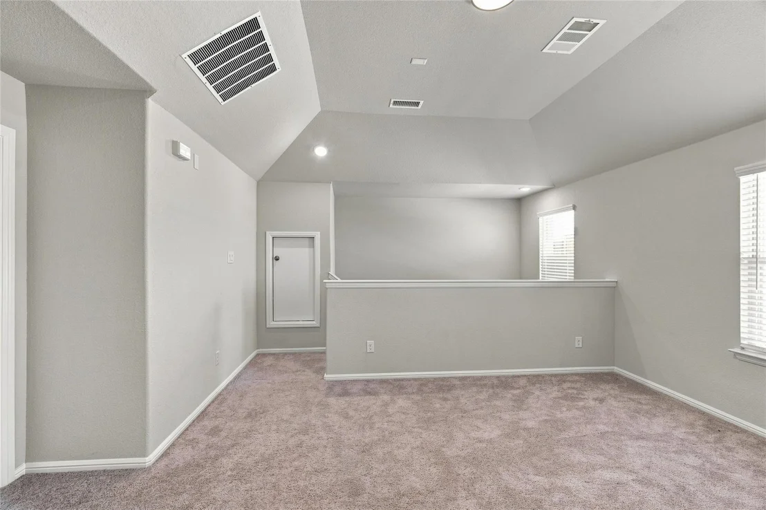 Photo of 1345 Fox Glen Trail
