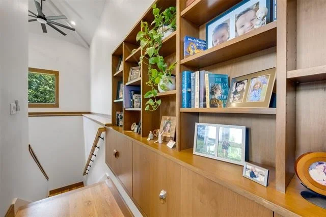 Photo of 127 Lake Bluff Drive