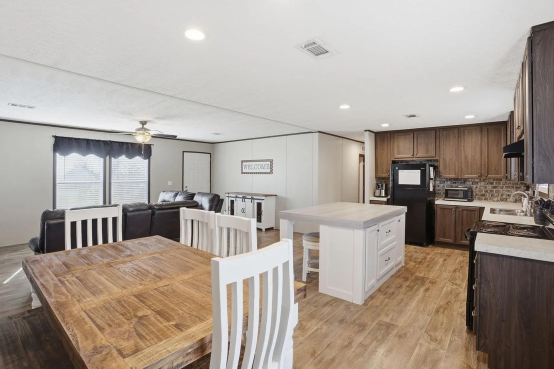Photo of 350 County Road 4905