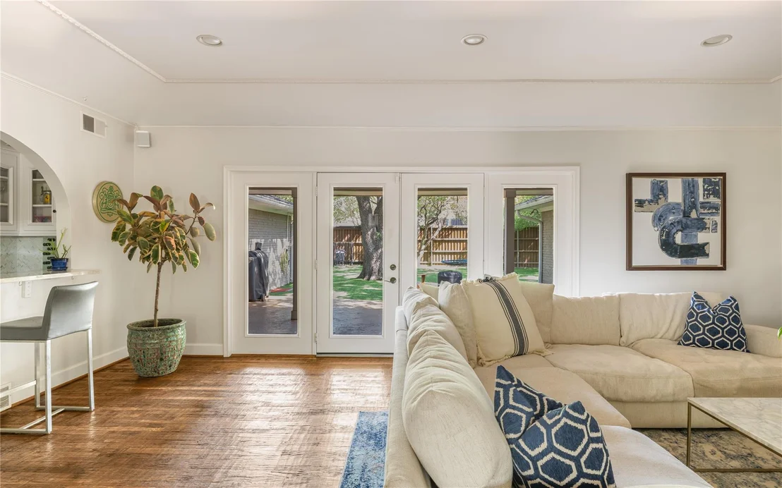 Photo of 7077 Joyce Way