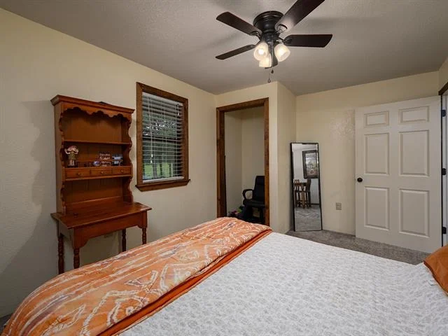 Photo of 4240 County Road 2107