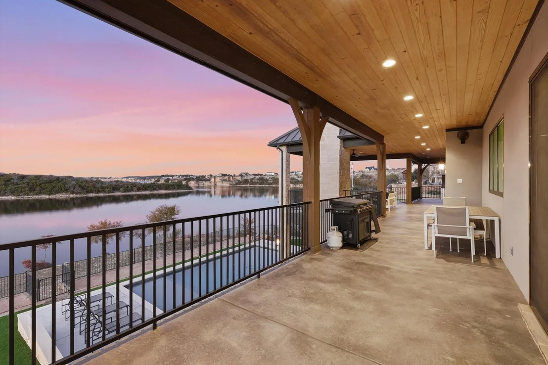 Photo of 7105 W Hells Gate Drive