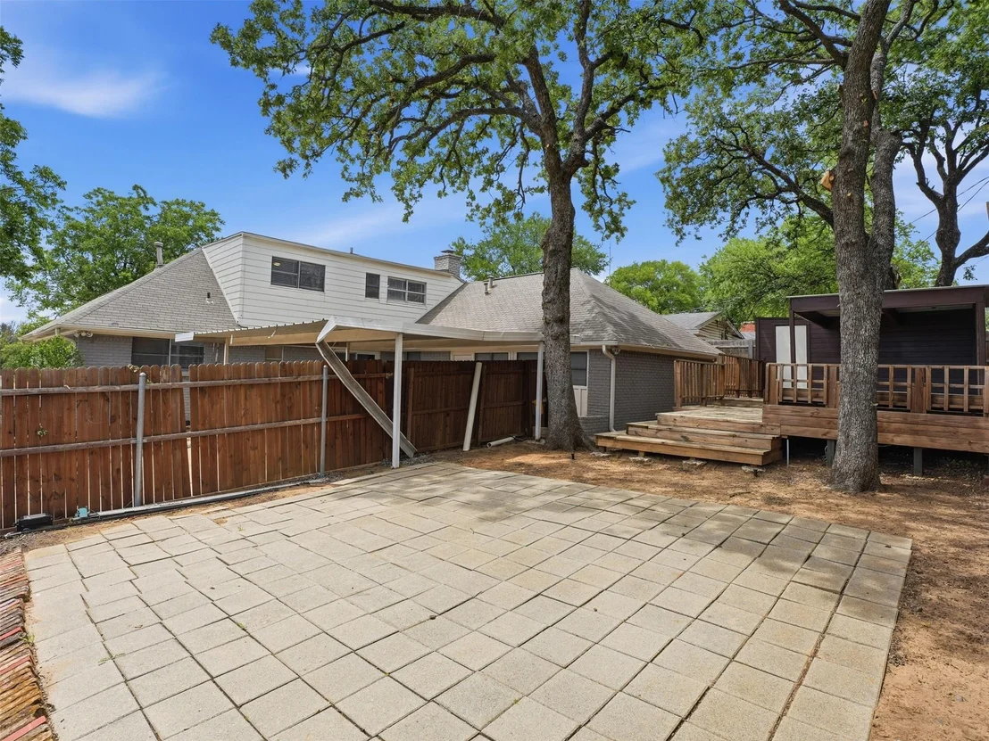 Photo of 2121 Canton Drive