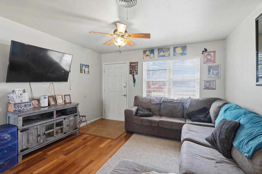 Photo of 2702 Susan Street