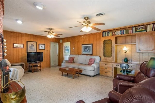 Photo of 1111 Hillcrest Street