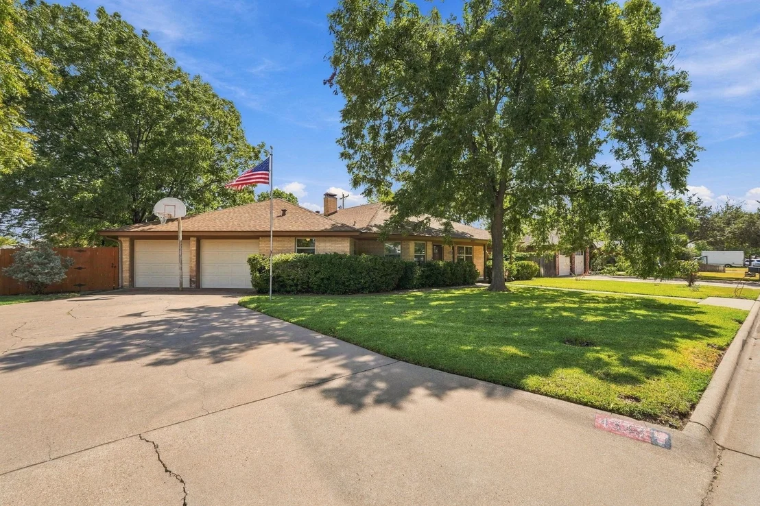 Photo of 4333 Caprock Road