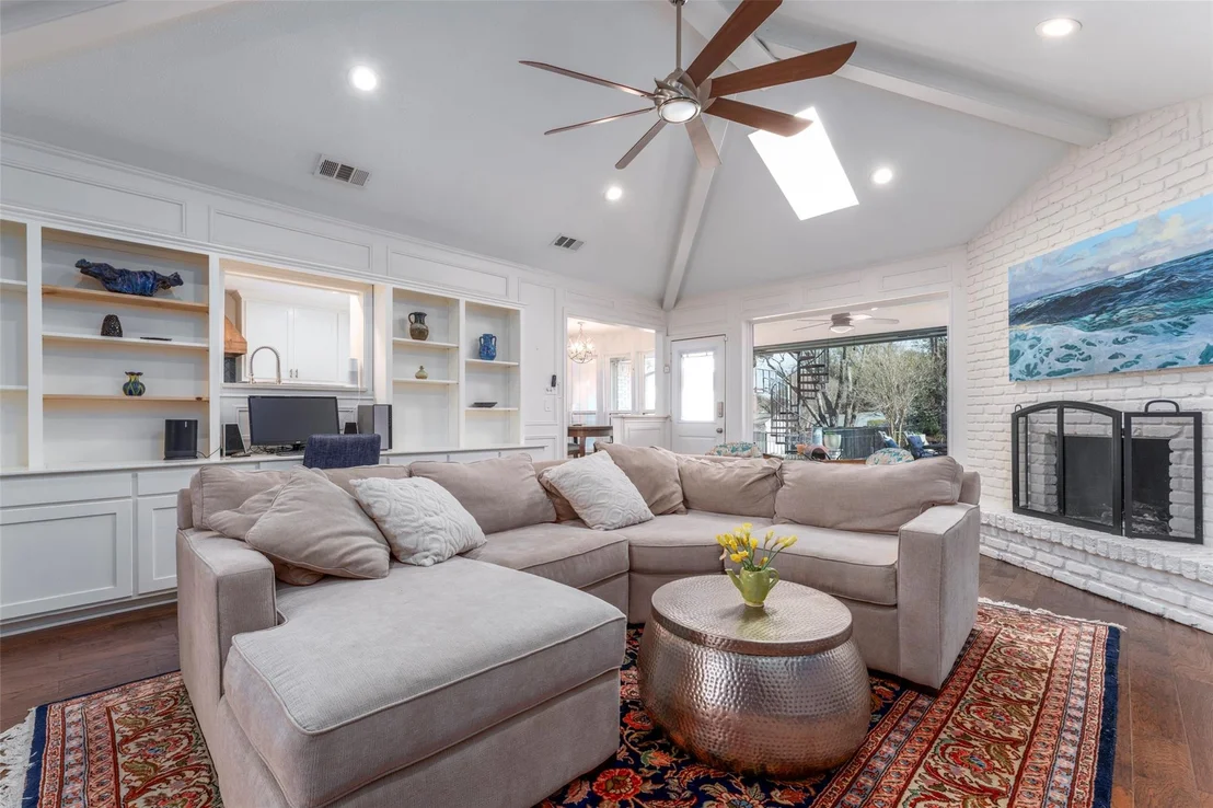 Photo of 1509 Riverview Drive