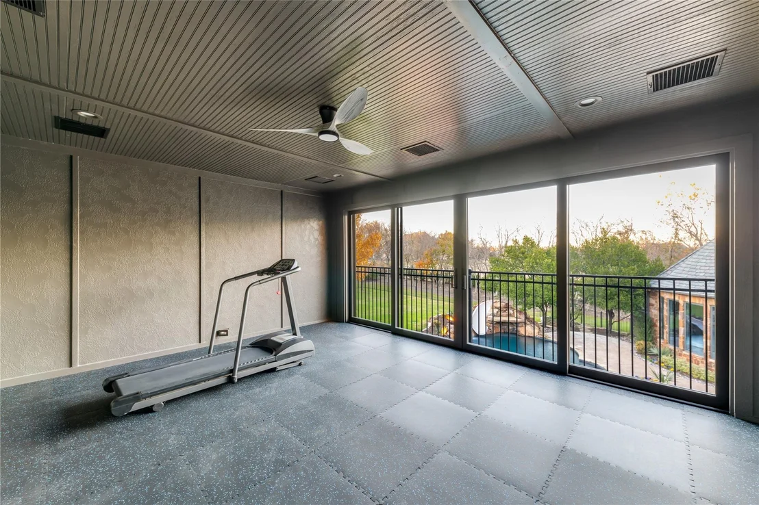 Photo of 2656 Twelve Oaks Lane