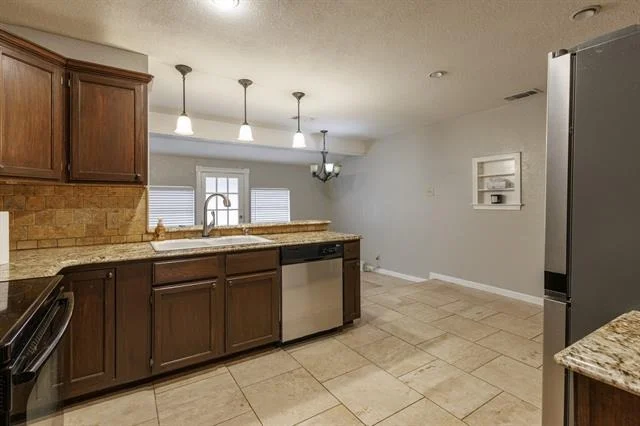 Photo of 2033 Highland Avenue