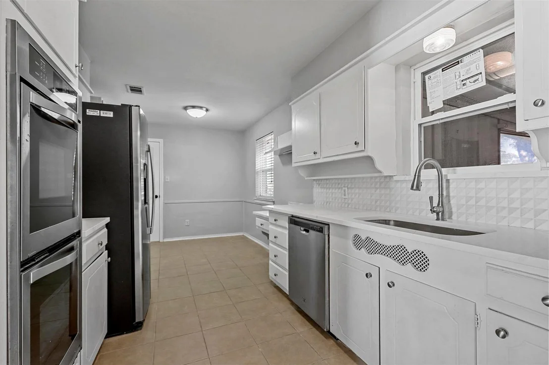 Photo of 6016 Winifred Drive