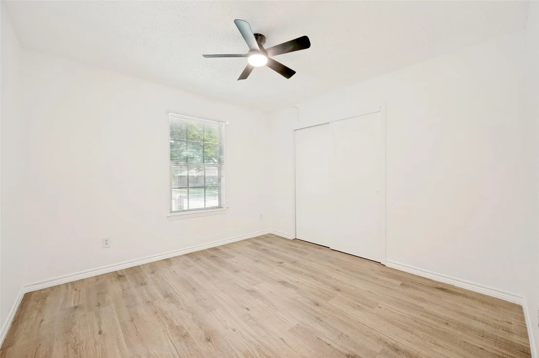 Photo of 5012 Hatherly Drive