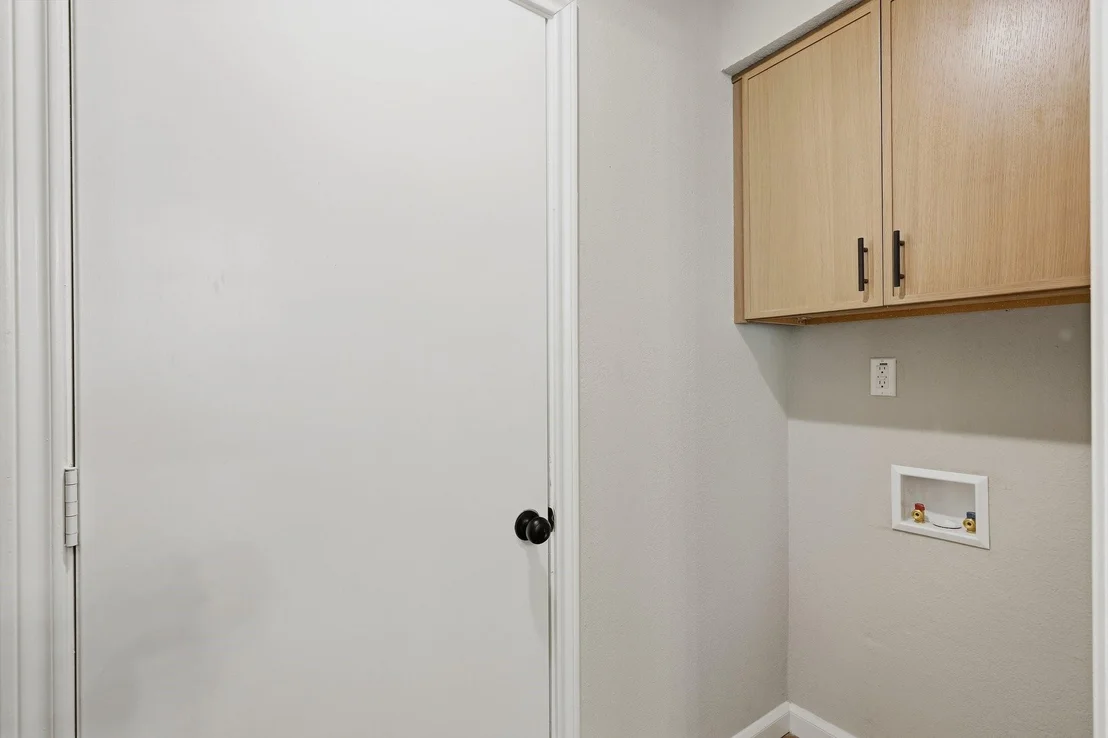 Photo of 924 Edgefield Trail