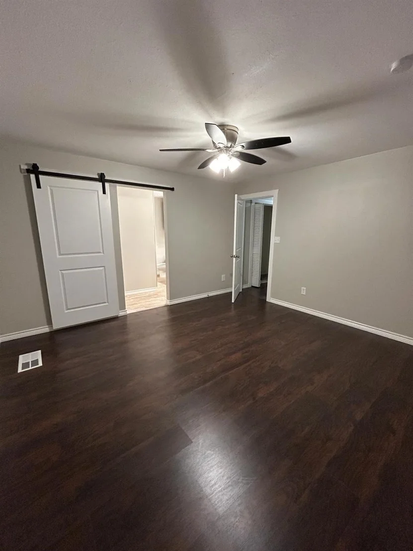 Photo of 112 Elm Street