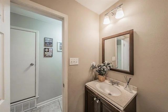 Photo of 6037 Lindy Lane