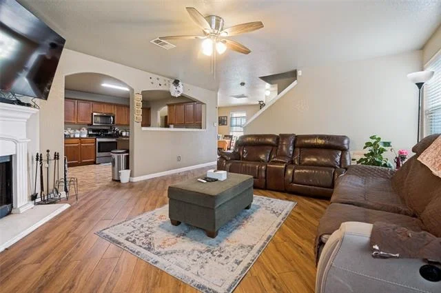 Photo of 727 Lentisco Drive