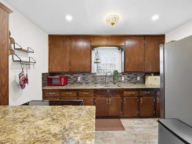 Photo of 1400 Bennett Drive