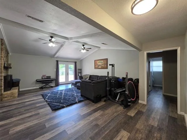 Photo of 104 Bowie Lane