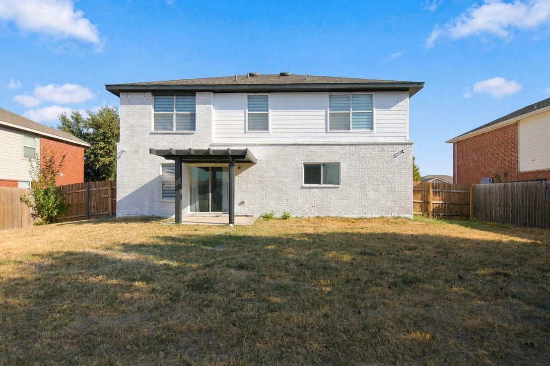 Photo of 717 Redwing Drive