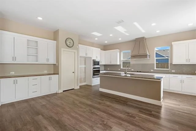 Photo of 2130 Providence Way