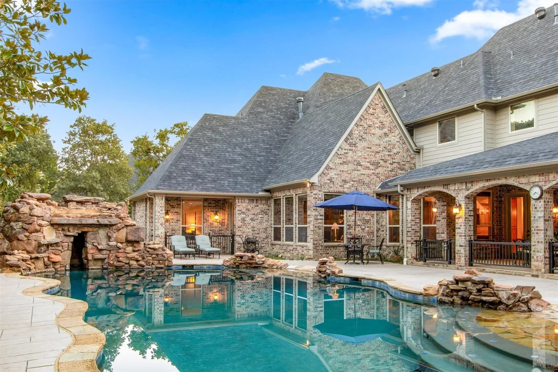 Photo of 1613 Buckingham Drive