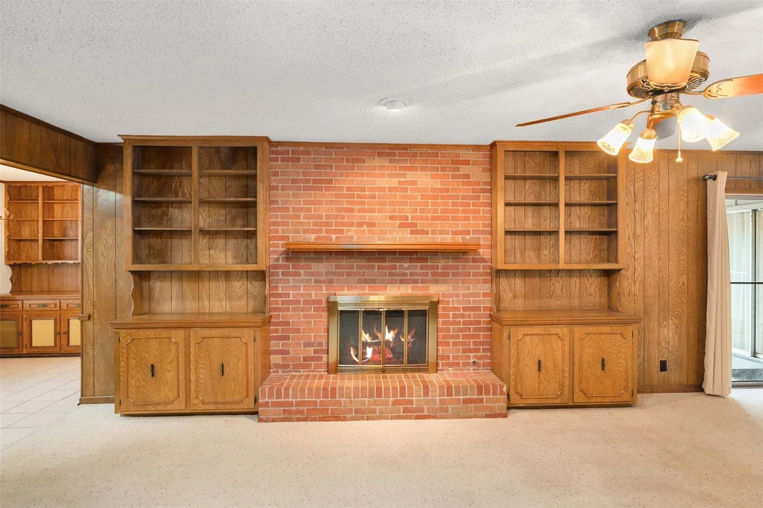 Photo of 925 Bradley Drive