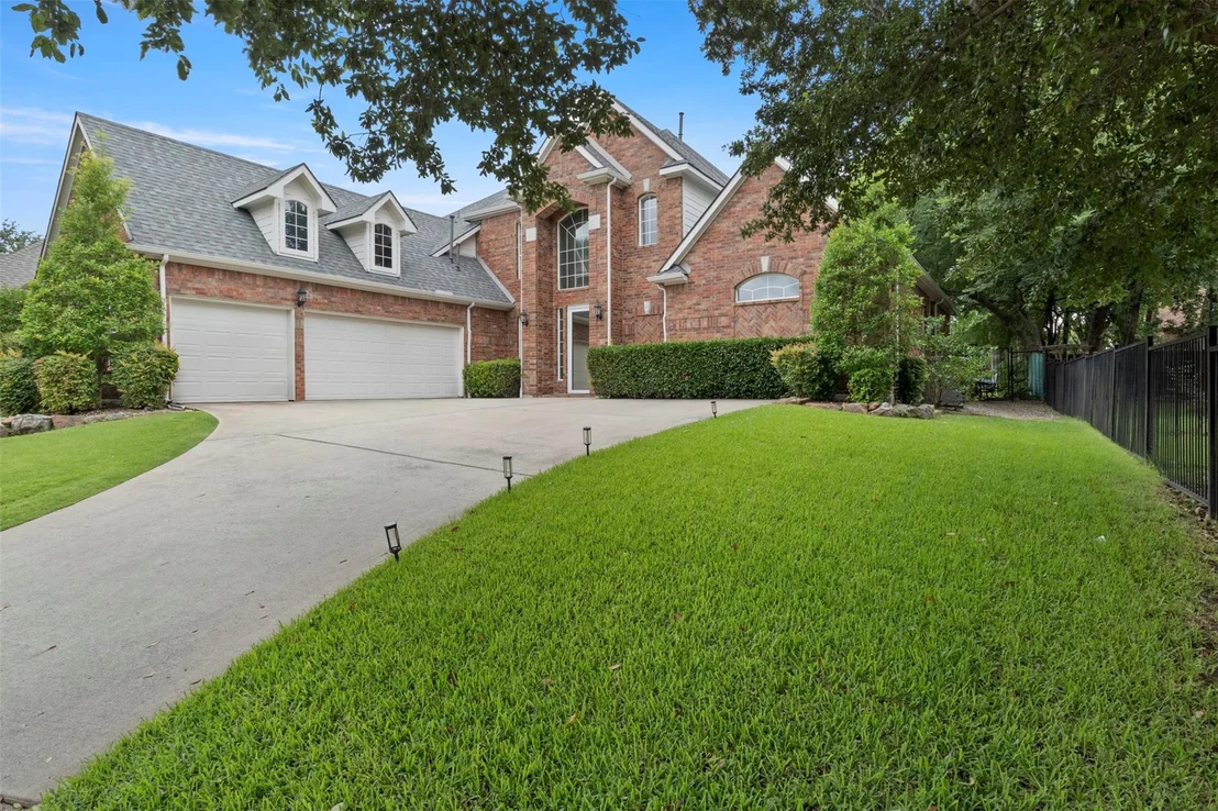 Photo of 1207 Conroe Drive