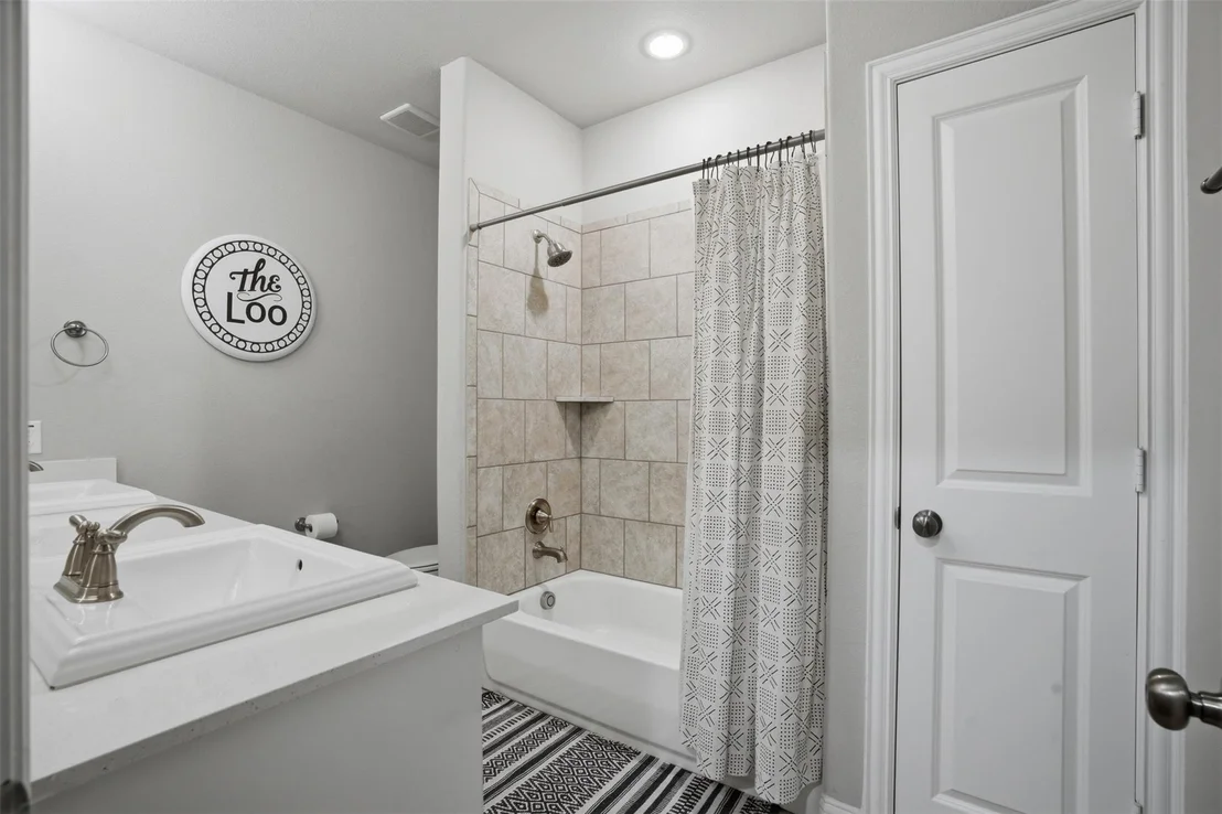 Photo of 617 Nakoma Drive