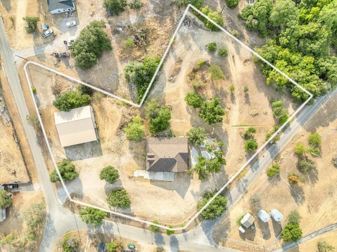Photo of 3601 Oak Circle