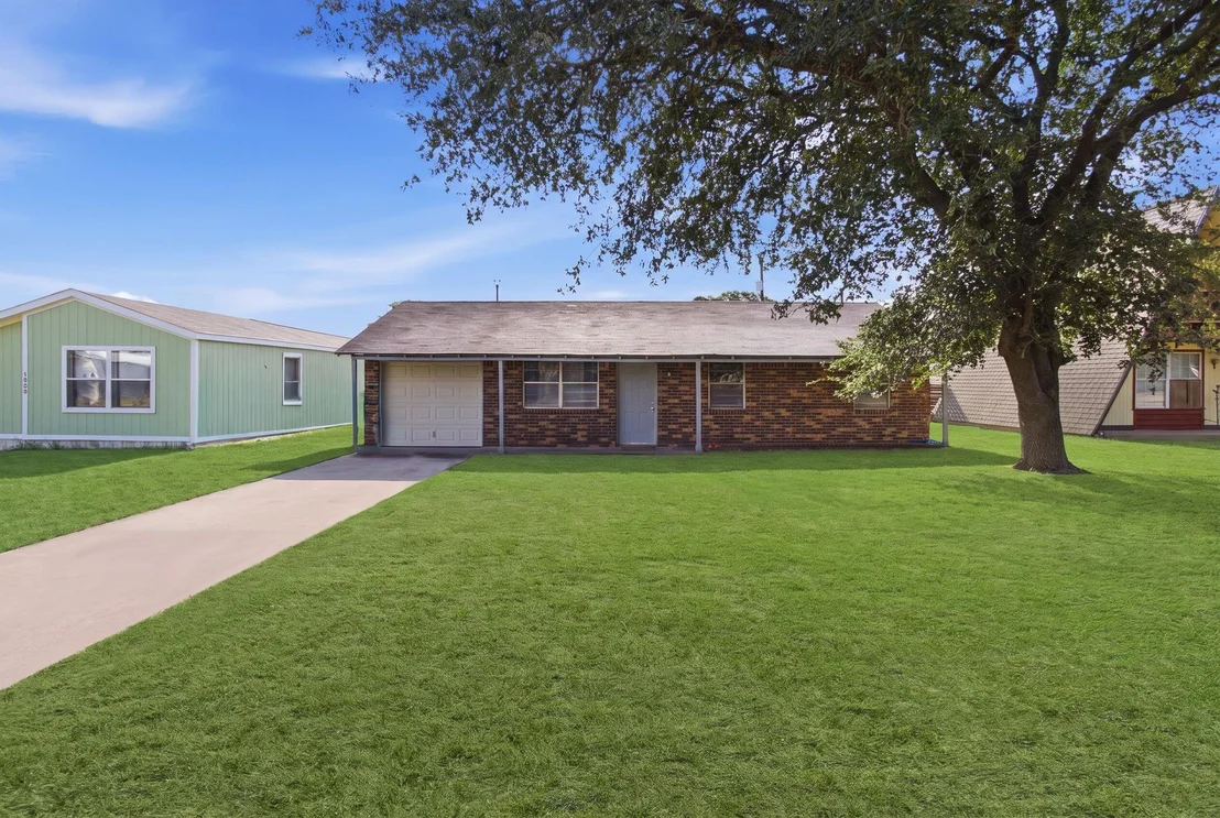 Photo of 1836 Coral Road