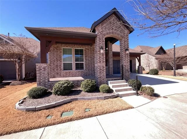 Photo of 2221 Laguna Drive