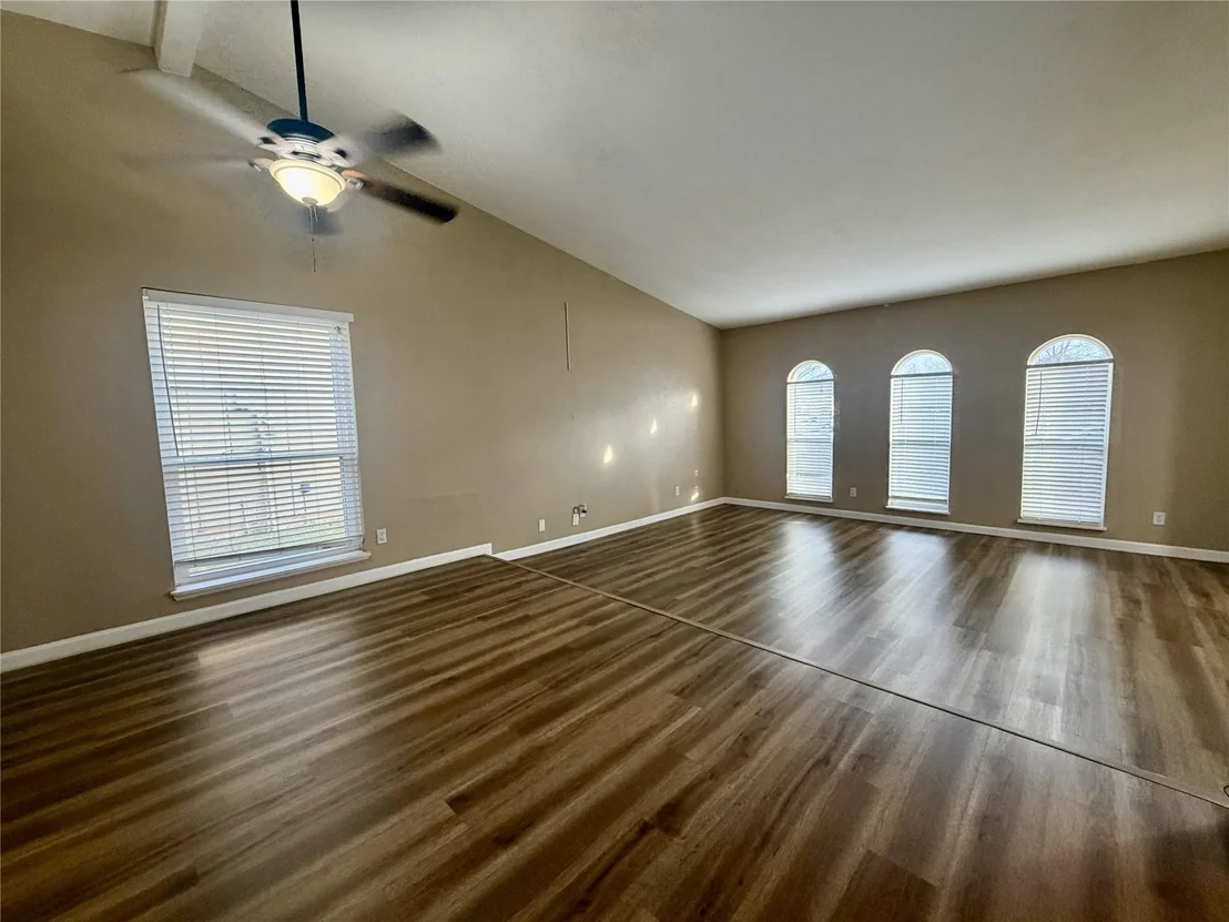 Photo of 4019 Rushmoor Drive