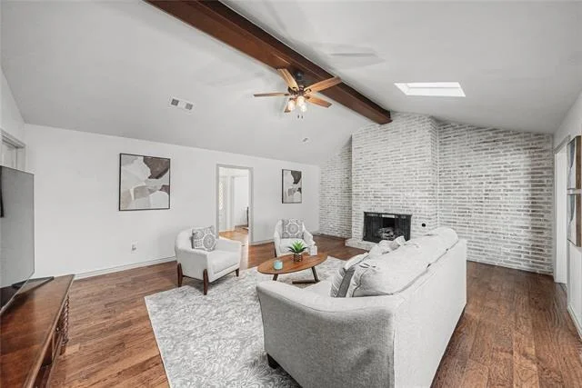 Photo of 2415 Lakeview Circle