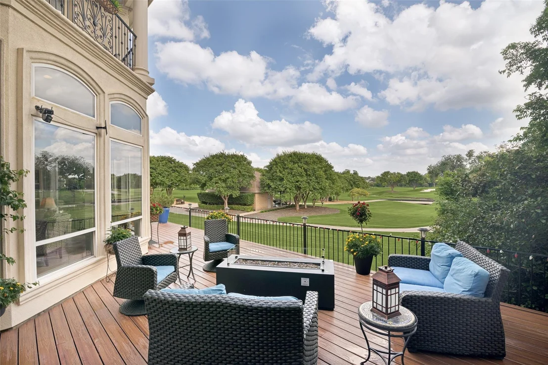 Photo of 5528 Gleneagles Drive