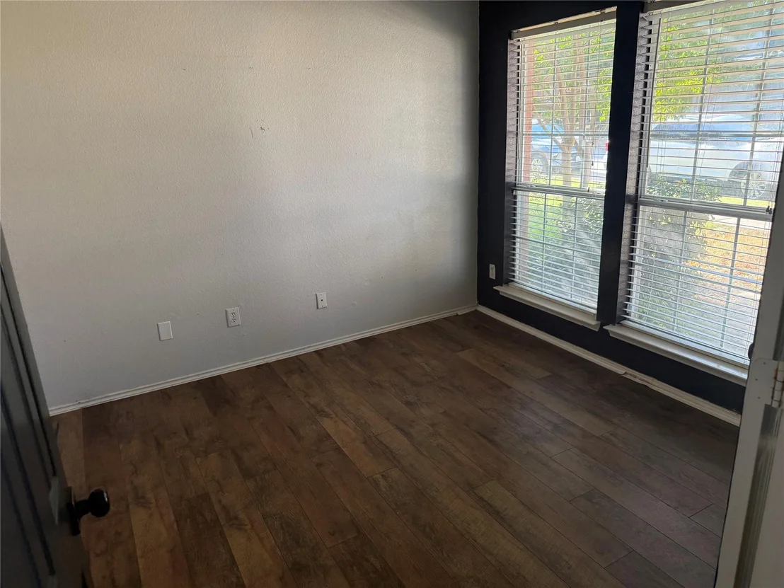 Photo of 4922 Silverweed Drive