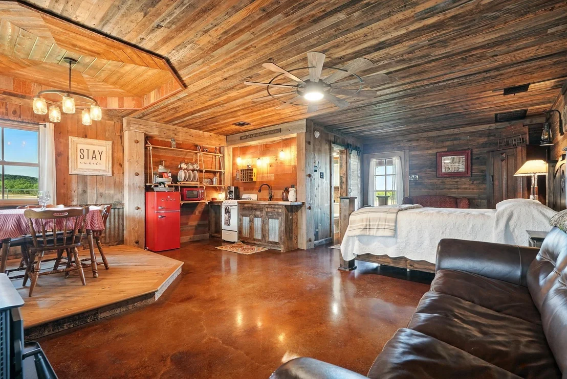 Photo of 635 County Road 184