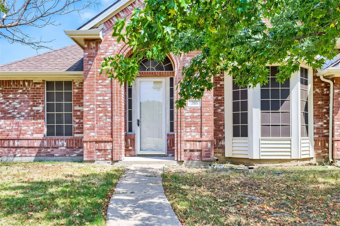 Photo of 316 Shady Timbers Lane
