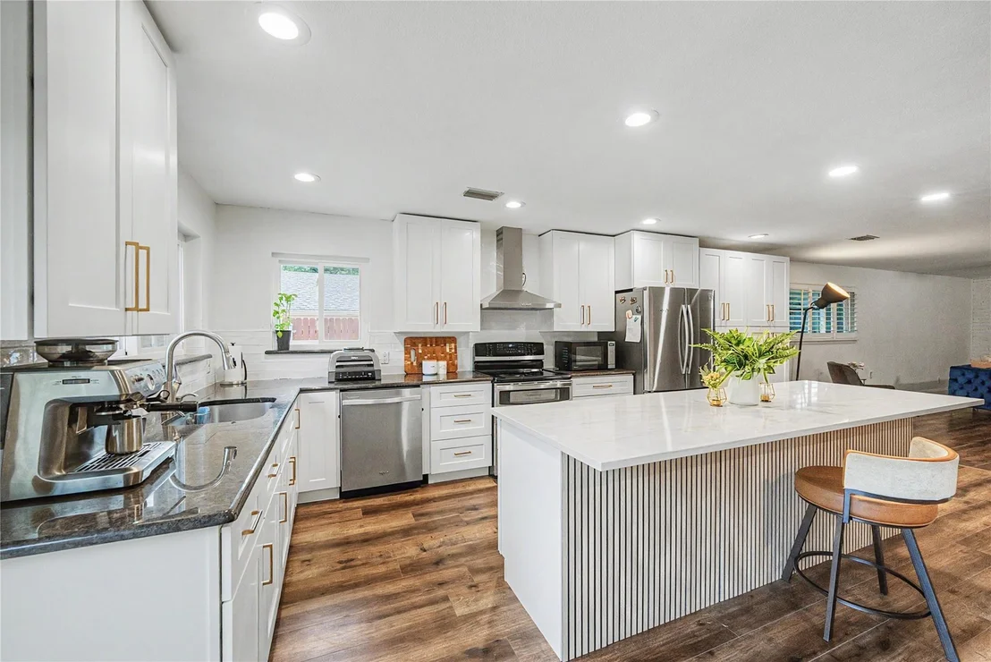 Photo of 509 Westcliff Drive