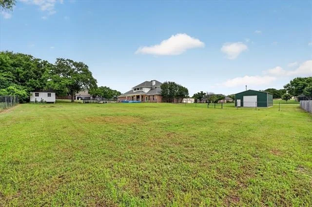Photo of 2212 Summit Drive