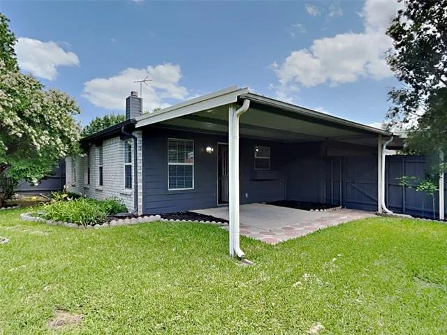 Photo of 2161 Lone Pecan Drive